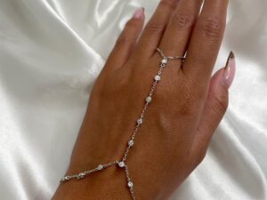 תכשיט כף יד כסף טהור 925 משובץ זרקונים עגולים