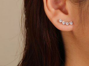 עגיל צמוד מטפס 4 זרקונים כסף טהור 925