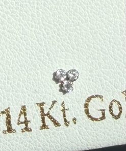 נזם זהב 14K ללא הברגה - שלישיית זרקונים נוצצת ועדינה